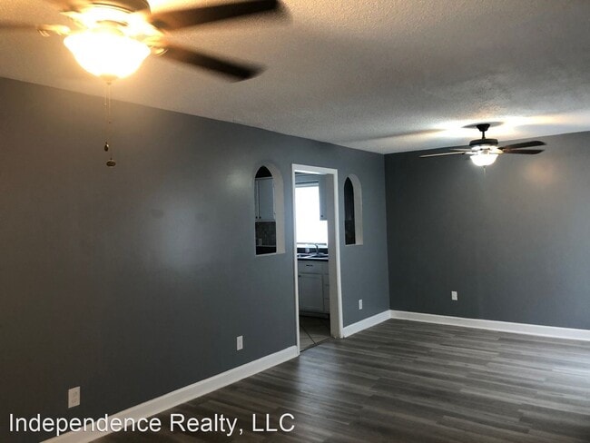 Building Photo - 3 br, 1 bath House - 2809 Barbara Drive NW