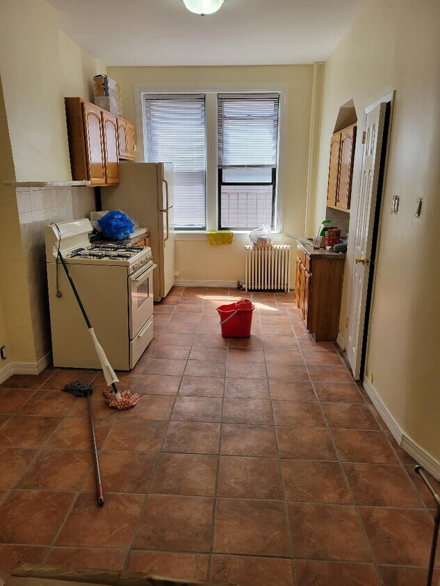kitchen - 204 Saint Nicholas Ave