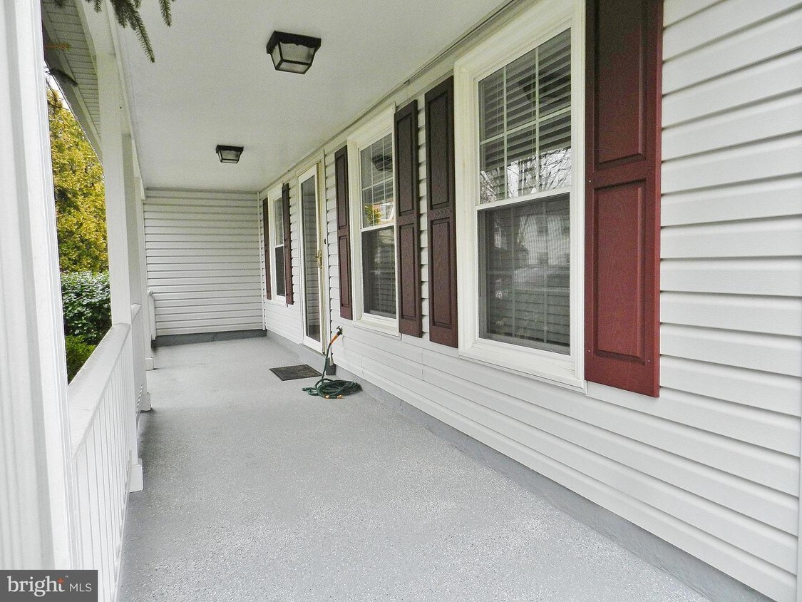 Primary Photo - 14509 William Carr Ln