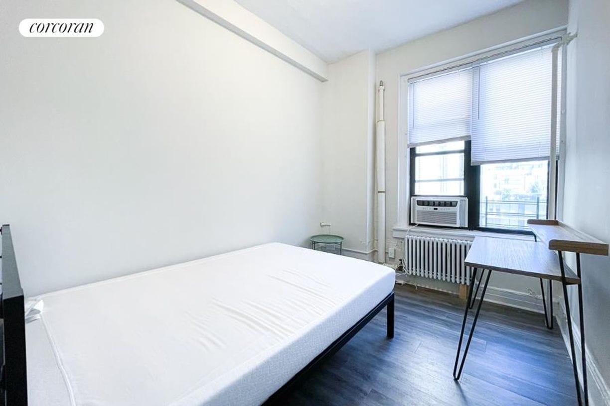 Foto del edificio - 2841 Broadway