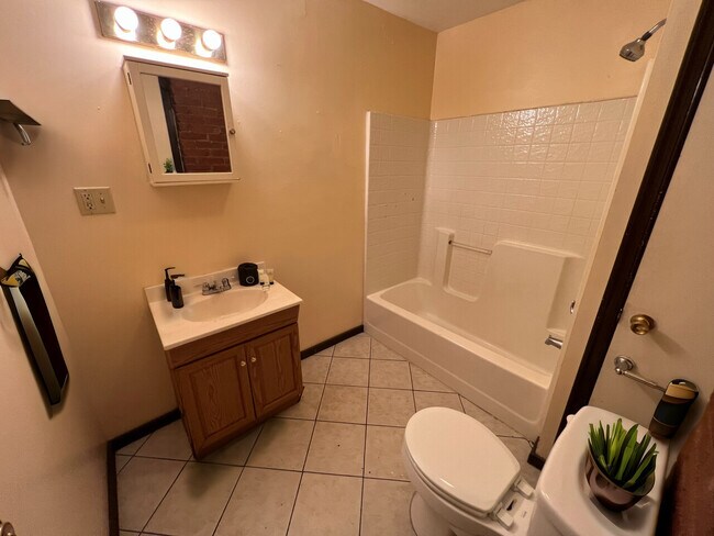 Foto del edificio - 601-603 S Ray Street-Aria