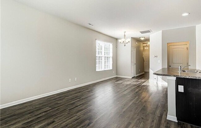 Foto del edificio - 2437 Hartfield Cir