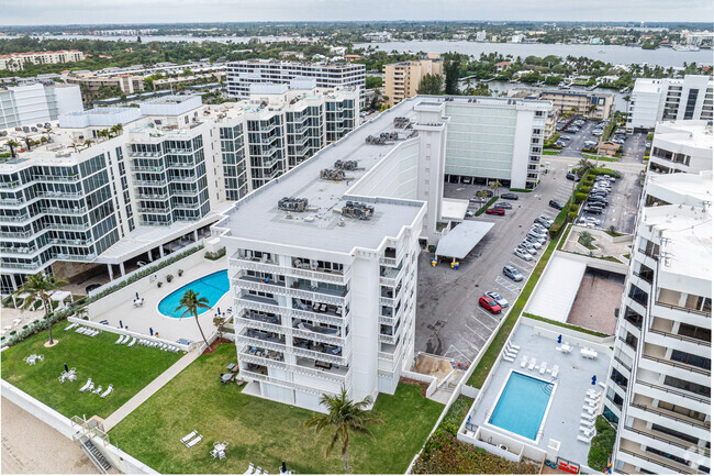 Alternar - Tuscany of Palm Beach
