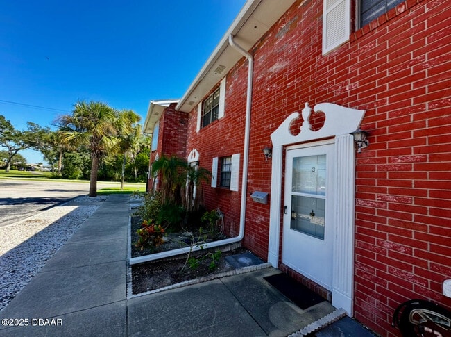 Foto del edificio - 2250 S Palmetto Ave