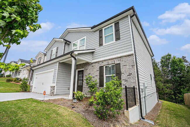Foto del edificio - "Charming 4-Bed Home in Dallas, GA