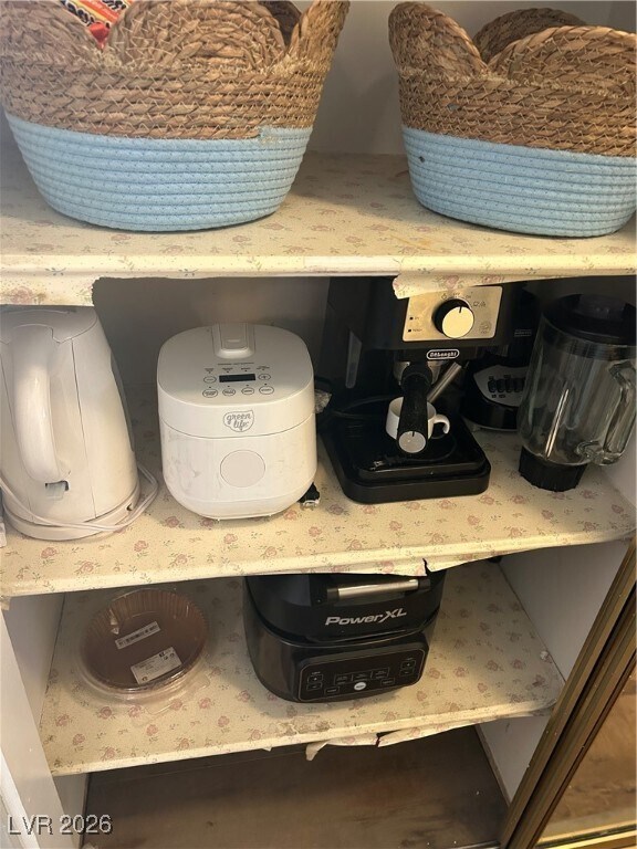 Foto del edificio - 1358 Lorilyn Ave