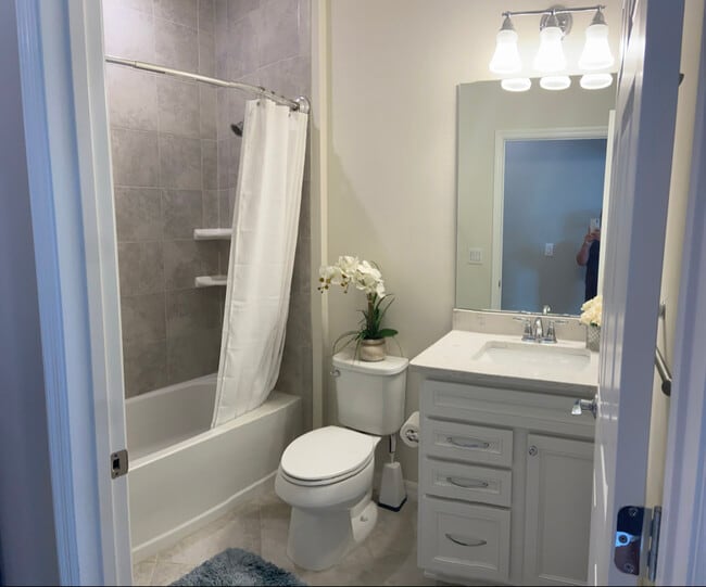 Foto del edificio - 823 SE Villandry Way