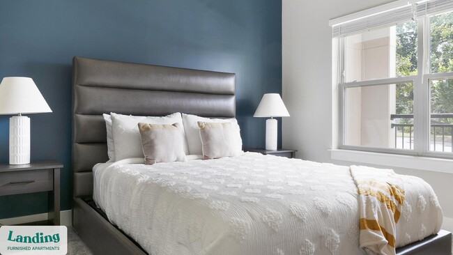 Building Photo - 1880 Maple Dr NW