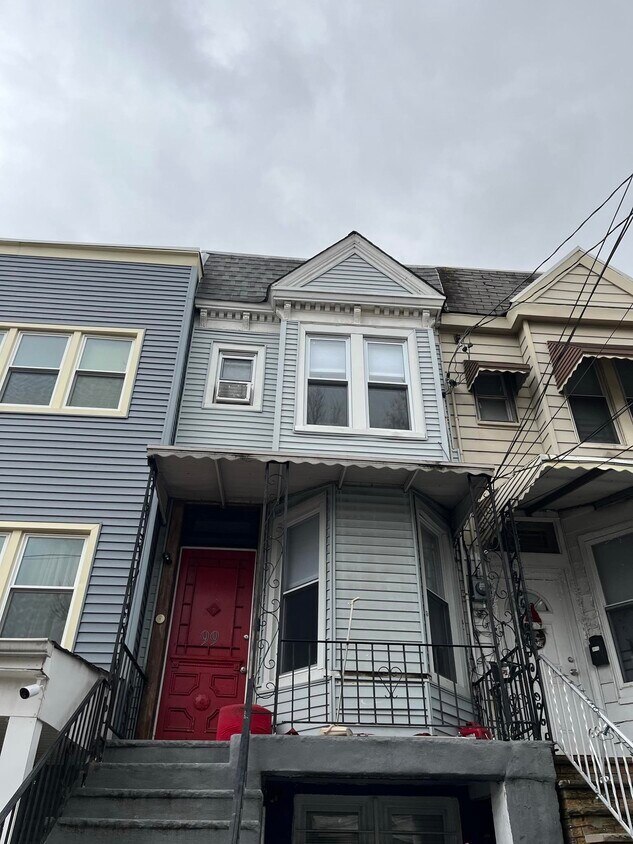 99 Orient Ave Unit 1, Jersey City, NJ 07305 Condo for Rent in Jersey
