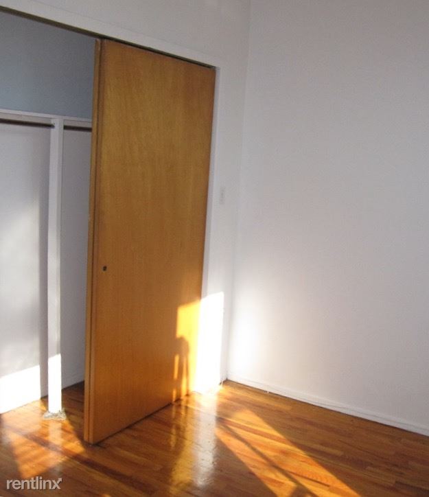 Foto del edificio - 3503 Ditmars Blvd