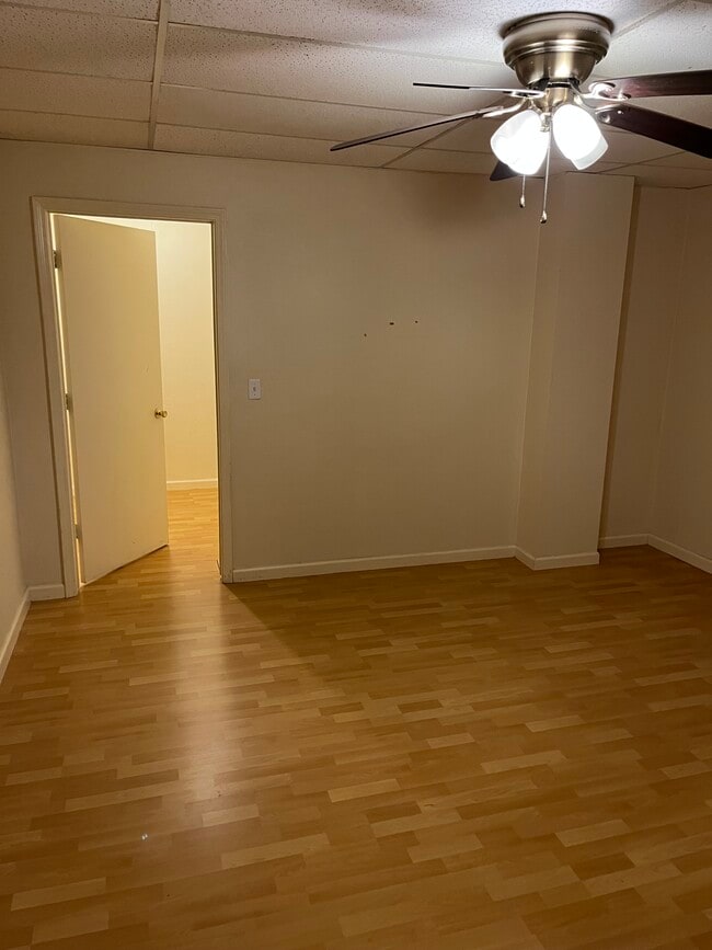 Building Photo - 305 Faye Ave