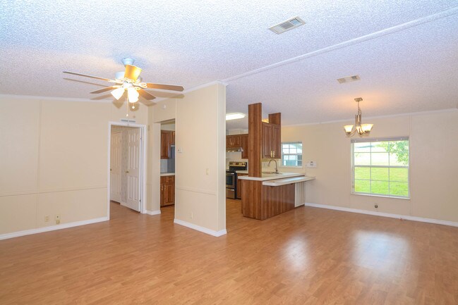 Building Photo - 13041 Plum Lake Cir