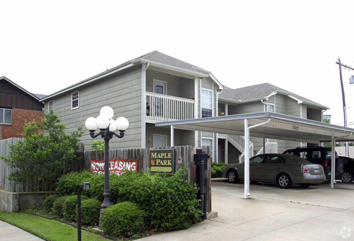 Primary Photo - Maple Park Apartments