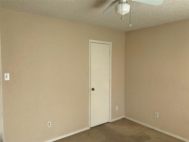 Building Photo - 1444 Pinnacle Peak Dr