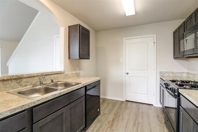 Building Photo - 4838 Giant Sequoia Way