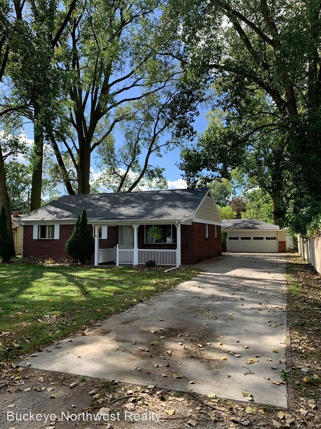 Primary Photo - 3 br, 1.5 bath House - 554 Williamsville Ave