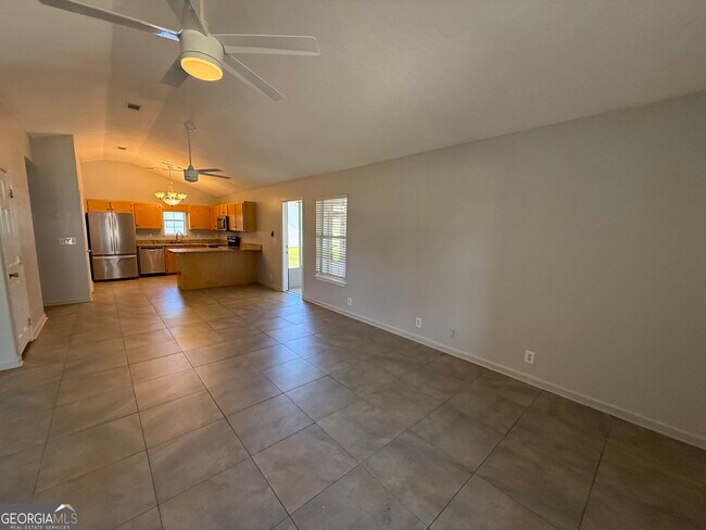 Foto del edificio - 115 Lake Wisteria Ct