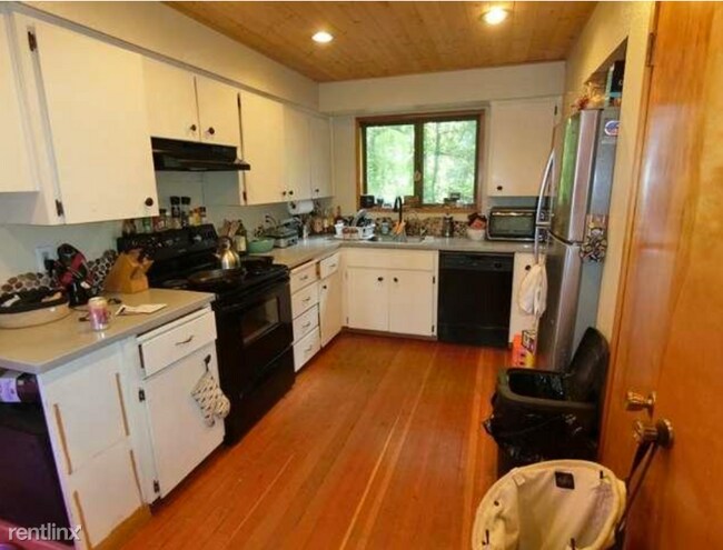 Foto del edificio - 26898 E Elk Park Rd
