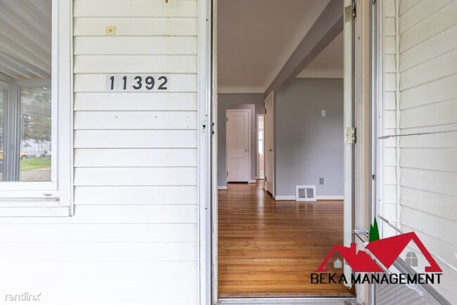 Foto del edificio - 3 br, 1 bath House - 11392 Columbia