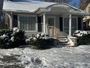 Building Photo - 22 Delaware Ave