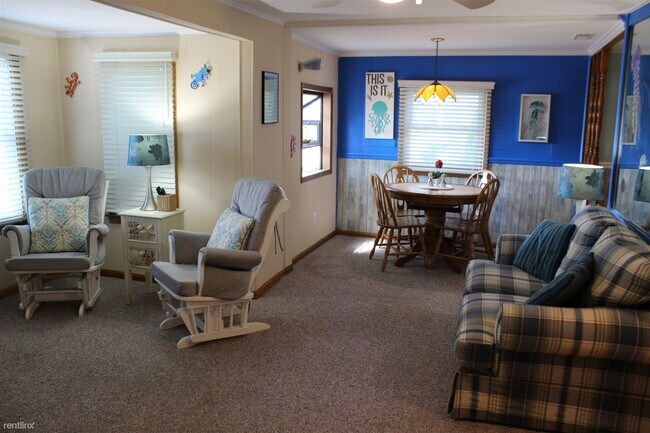 Foto del edificio - 3 br, 2 bath House - 906 Marshall Ave