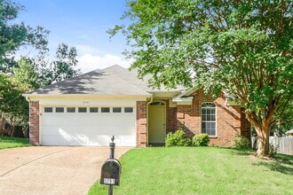 Building Photo - 5791 Pecan Trce