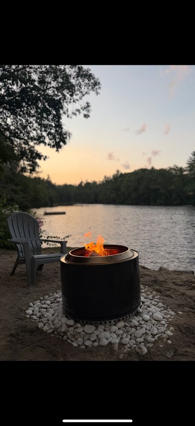 Building Photo - Moultonville 4bd 2bth