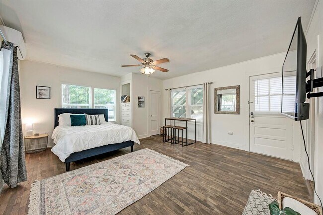 Foto del edificio - 915 W 21st St