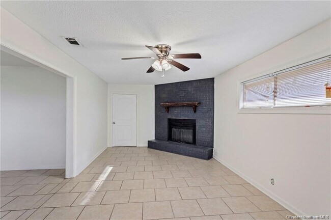 Foto del edificio - 1501 Meadow Dr