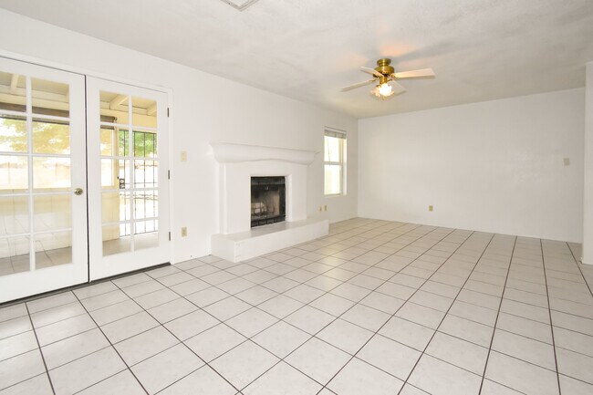 Foto del edificio - 3477 E Cuadrilla Ln