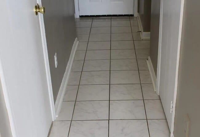 Building Photo - 15 Renwick St