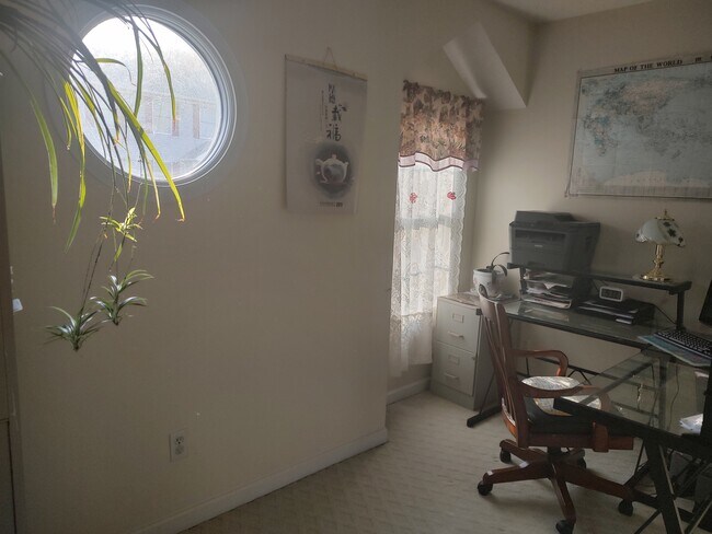 Foto del edificio - 703 Park Side Ln