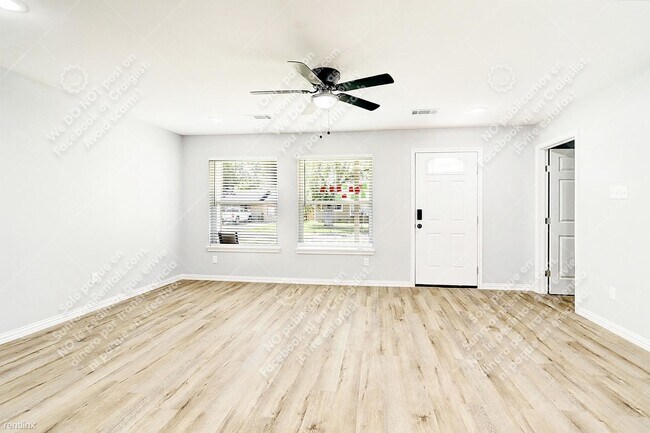 Foto del edificio - 4 br, 2 bath House - 1107 Valerie Ave