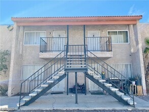 Building Photo - 3620 Ala Dr