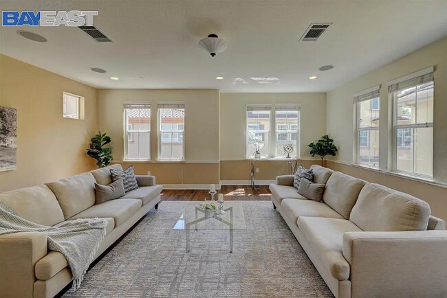 Building Photo - 2924 Sage Common