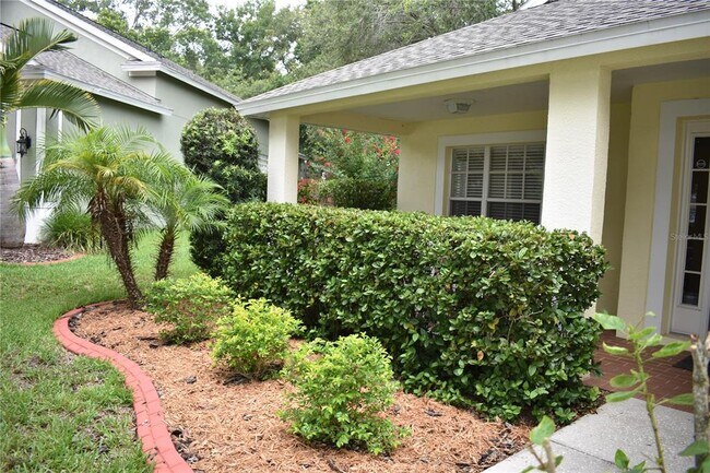 Foto del edificio - 2132 Brandon Park Cir