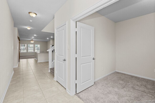 Foto del edificio - 9219 Cook Crk