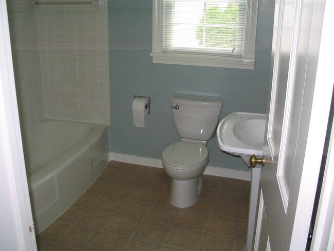 Foto del edificio - 312 W Auglaize St