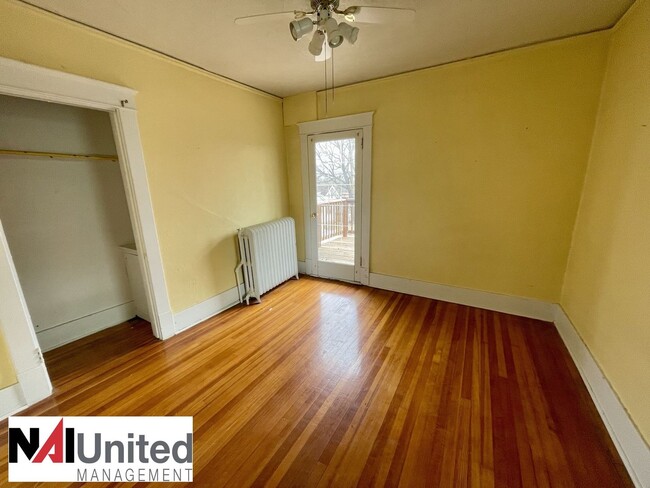 Building Photo - 3 bed 2 bath Home for rent on the Northsid...