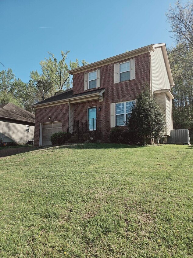 Foto principal - 419 Brownstone St
