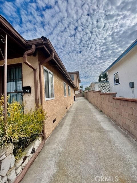 Building Photo - 1233 W 24th St