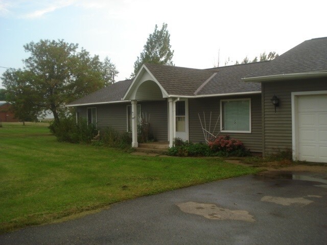 Foto del edificio - 22968 160th St NE
