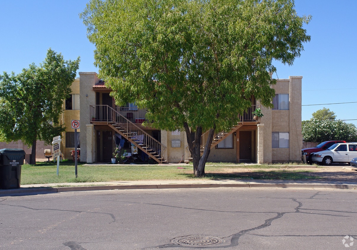 Building Photo - 16242-& 16256 N 28th Pl