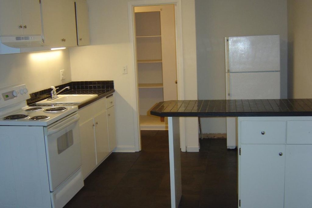 Primary Photo - 2630 58th Ave SW