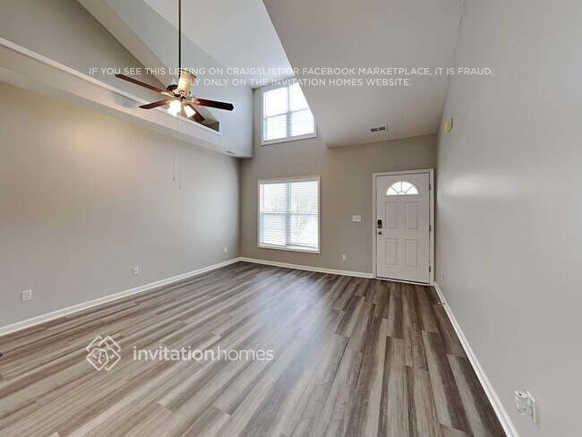 Building Photo - 1900 Red Quartz Dr