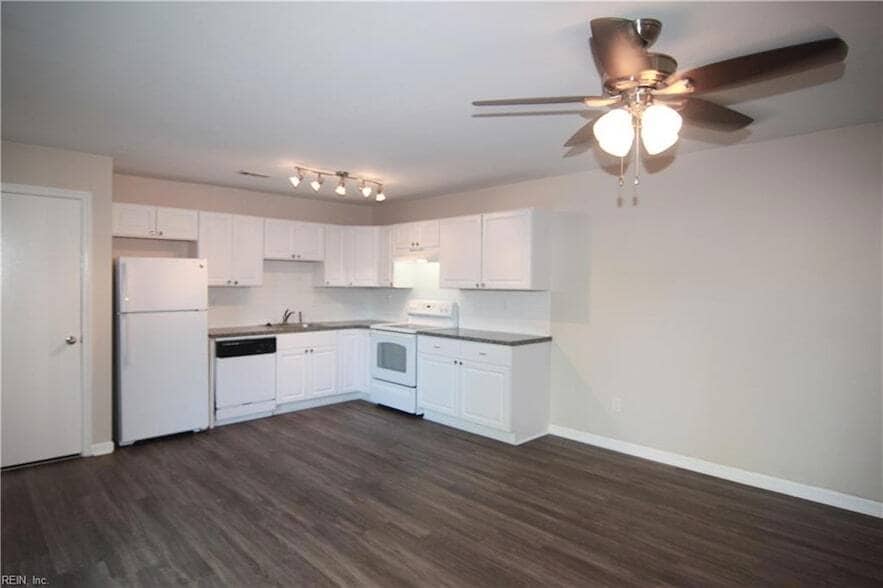 Foto principal - 1761 Ocean Bay Dr