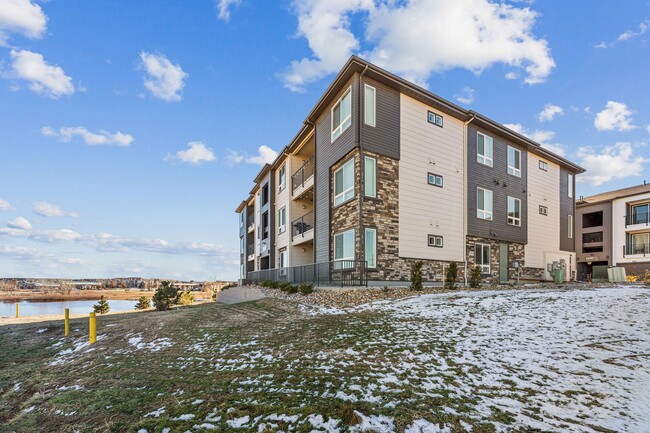 Foto del edificio - Brand New 3-Bedroom Condo in Stonegate, Pa...