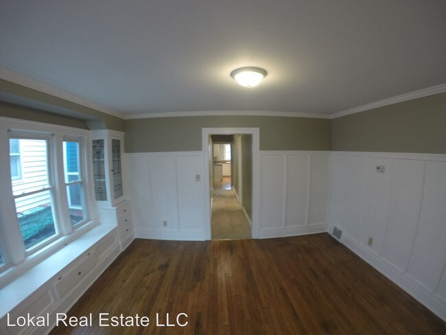 Building Photo - 13940 San Diego Ave
