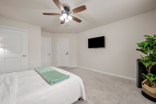 Building Photo - 13416 Alpine Dr