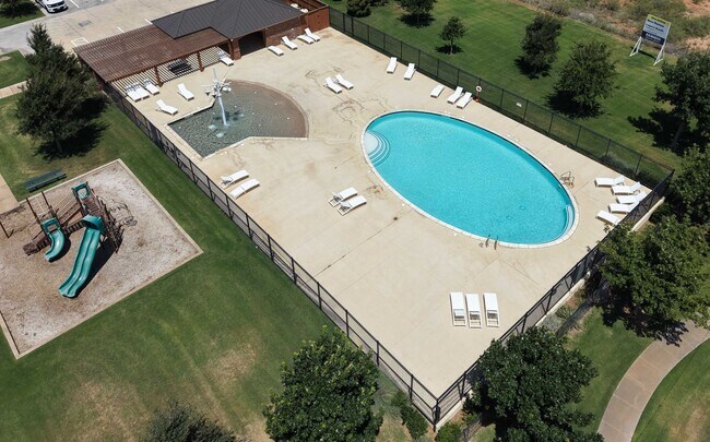 Building Photo - 6408 Hall of Fame Blvd